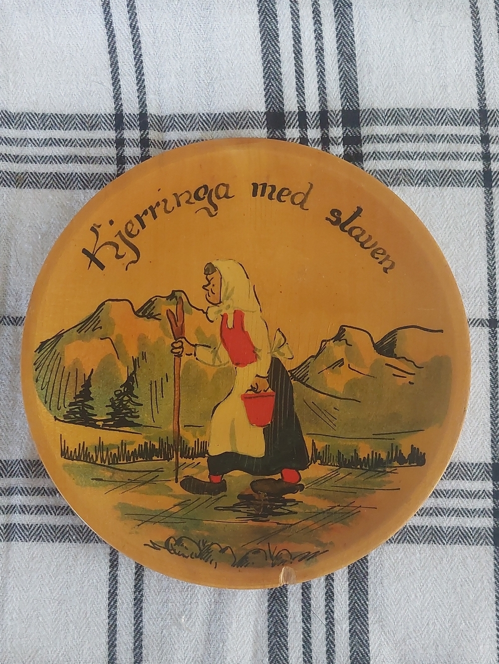 Kjerringa med Staven Decorative Plate - Wooden